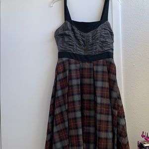 BURLAPP   DRESS.  16